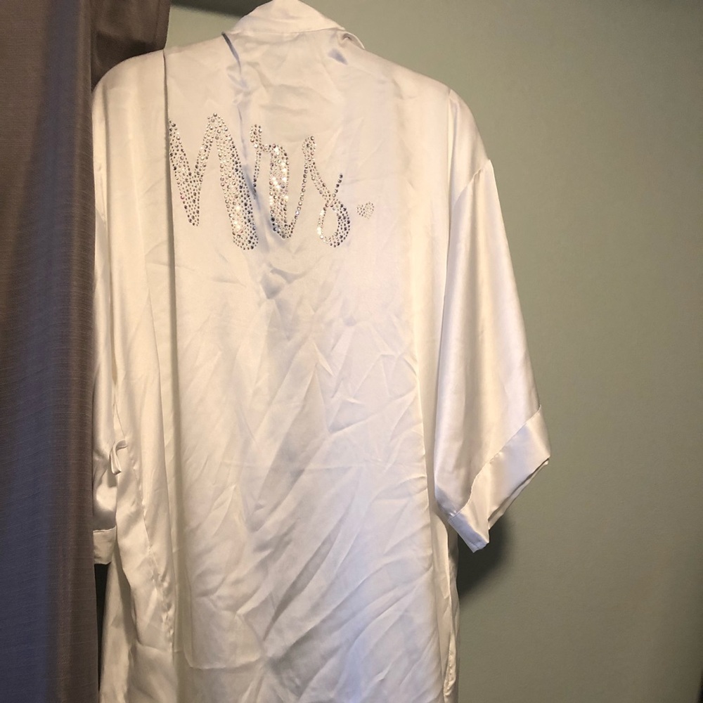 Victoria secret MRS silk robe